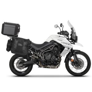 Complete set of SHAD TERRA TR40 adventure saddlebags and SHAD TERRA BLACK aluminium 55L topcase, including mounting kit SHAD TRIUMPH Tiger 800