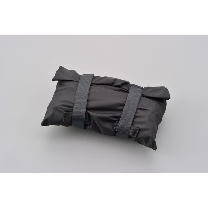 Εύκαμπτο δίχτυ αποσκευών για μοτοσικλέτα με πλαστικά άγκιστρα Daytona 40 x 40 cm μαύρο