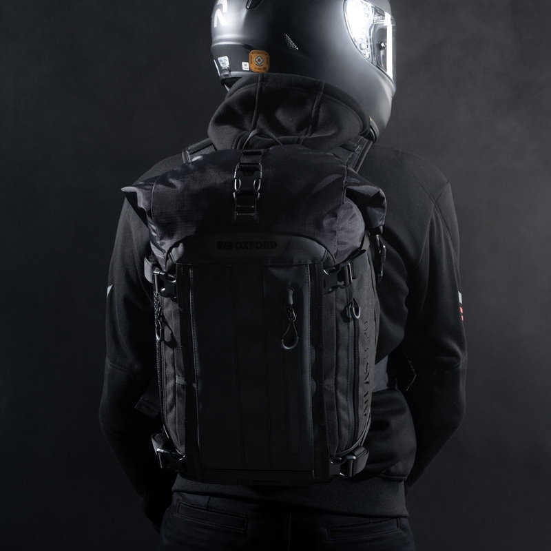 Τσάντα μοτοσικλέτας Oxford Atlas B-30 Advanced Backpack 30 l μαύρη