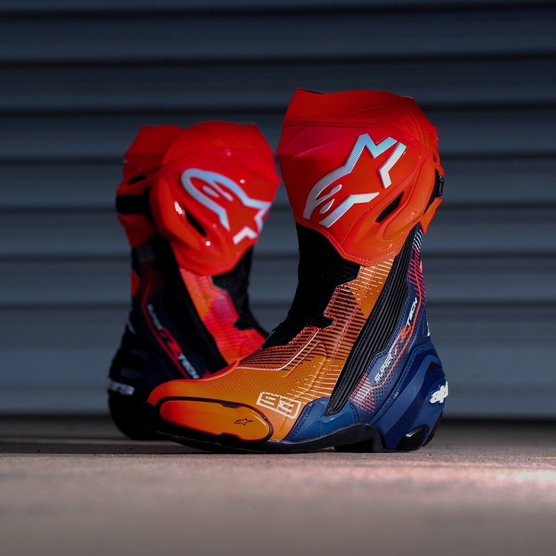 Alpinestars Supertech R Vented limited edition MM93 Marc Marquez fluo red-blue-black μπότες μοτοσικλέτας