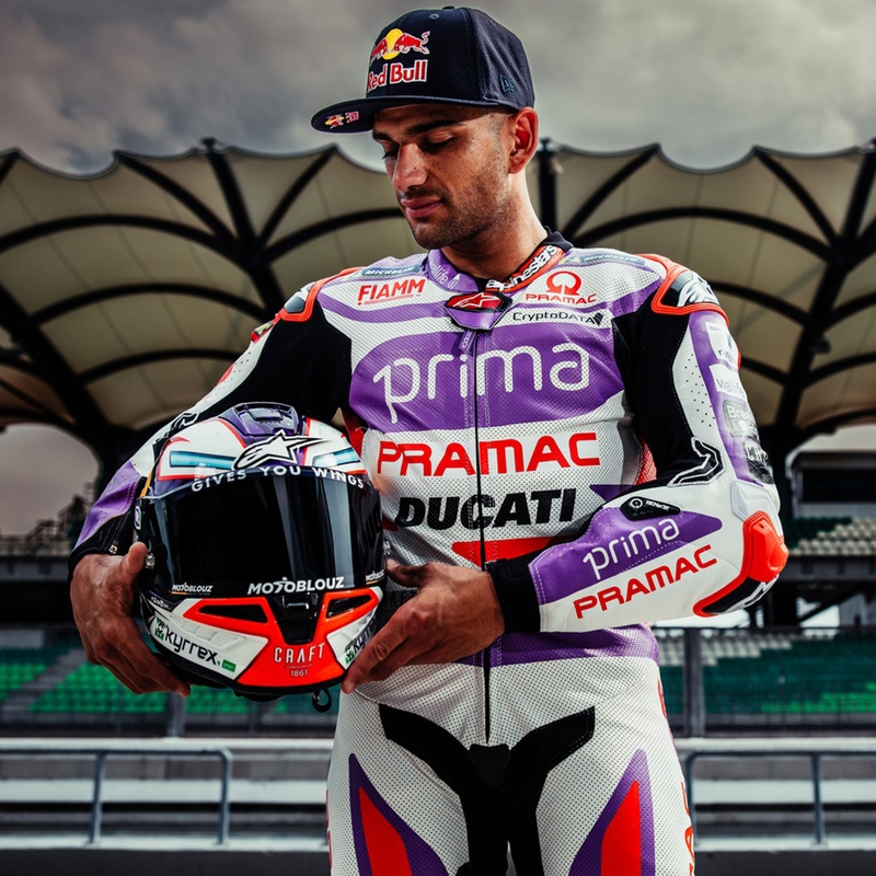 Κράνος μοτοσικλέτας Alpinestars Supertech R-10 Element από φθοριούχο άνθρακα, κόκκινο-λευκό