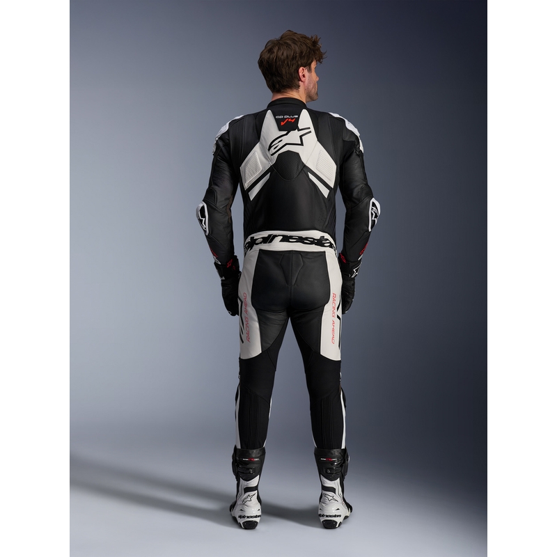 Ολόσωμη δερμάτινη φόρμα Alpinestars GP Plus V4 Sprint, συμβατή με Tech-air, μαύρο-άσπρο-κόκκινο φθορίζον