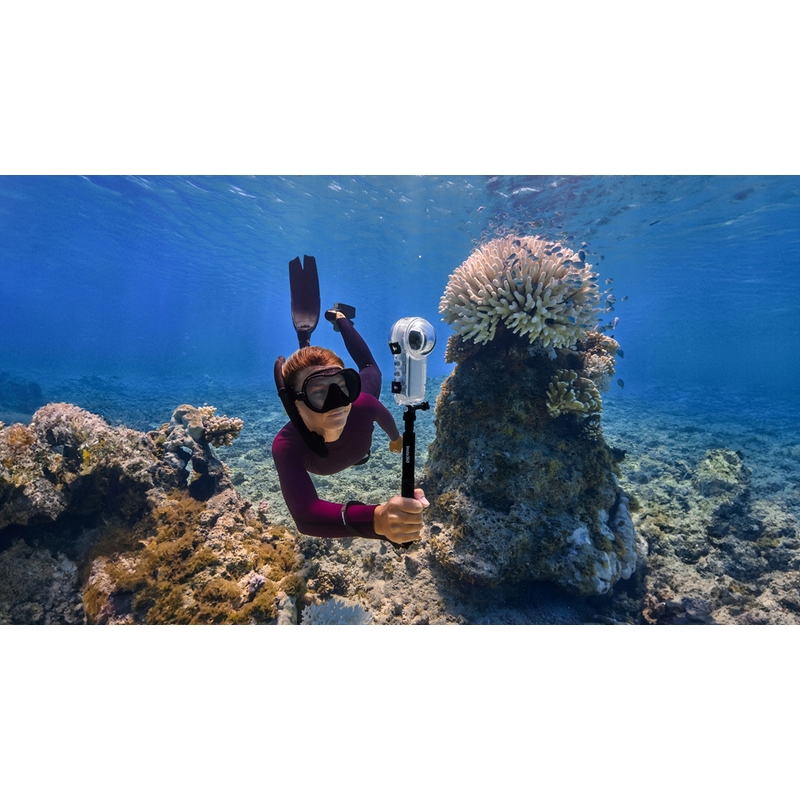 Κάμερα δράσης μοτοσικλέτας Insta360 X4 σε μαύρο χρώμα