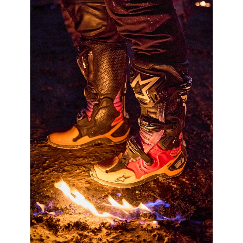 Μπότες μοτοσικλέτας Alpinestars Tech 10 Limited Edition Black Hole σε μαύρο χρώμα