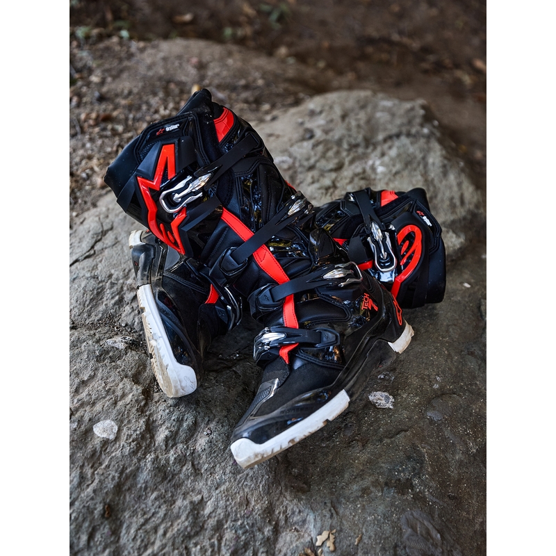 Μπότες μοτοσικλέτας Alpinestars TECH 7 Enduro Drystar μαύρο-φλουορ κόκκινο-λευκό