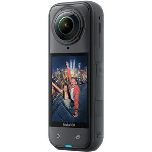 Κάμερα δράσης Insta360 X5 σε μαύρο χρώμα
