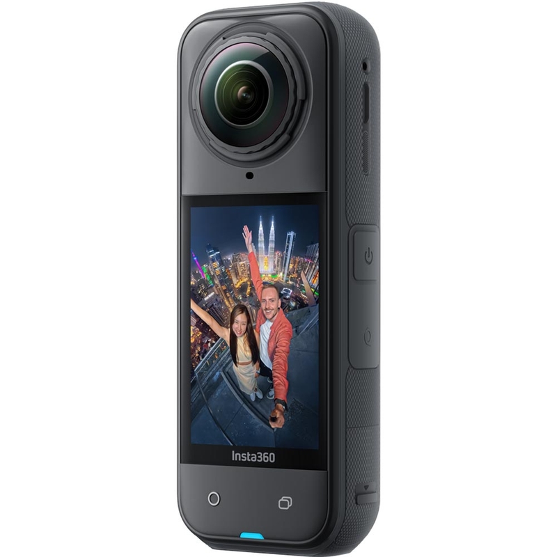 Κάμερα δράσης Insta360 X5 σε μαύρο χρώμα