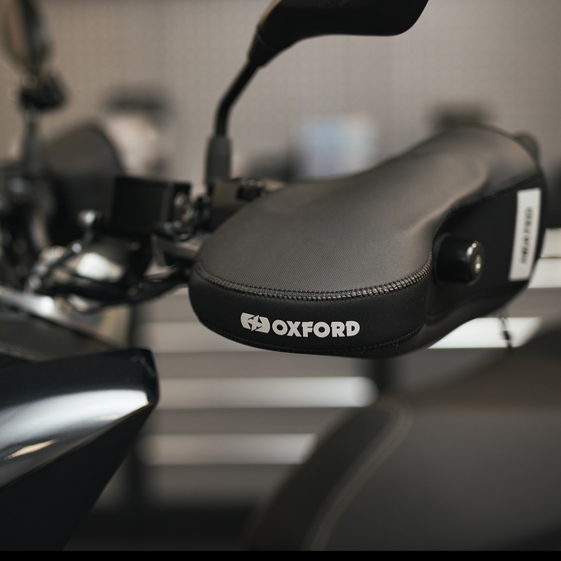 Θερμαινόμενα θερμαντικά χεριών Oxford Hot Muffs μαύρα